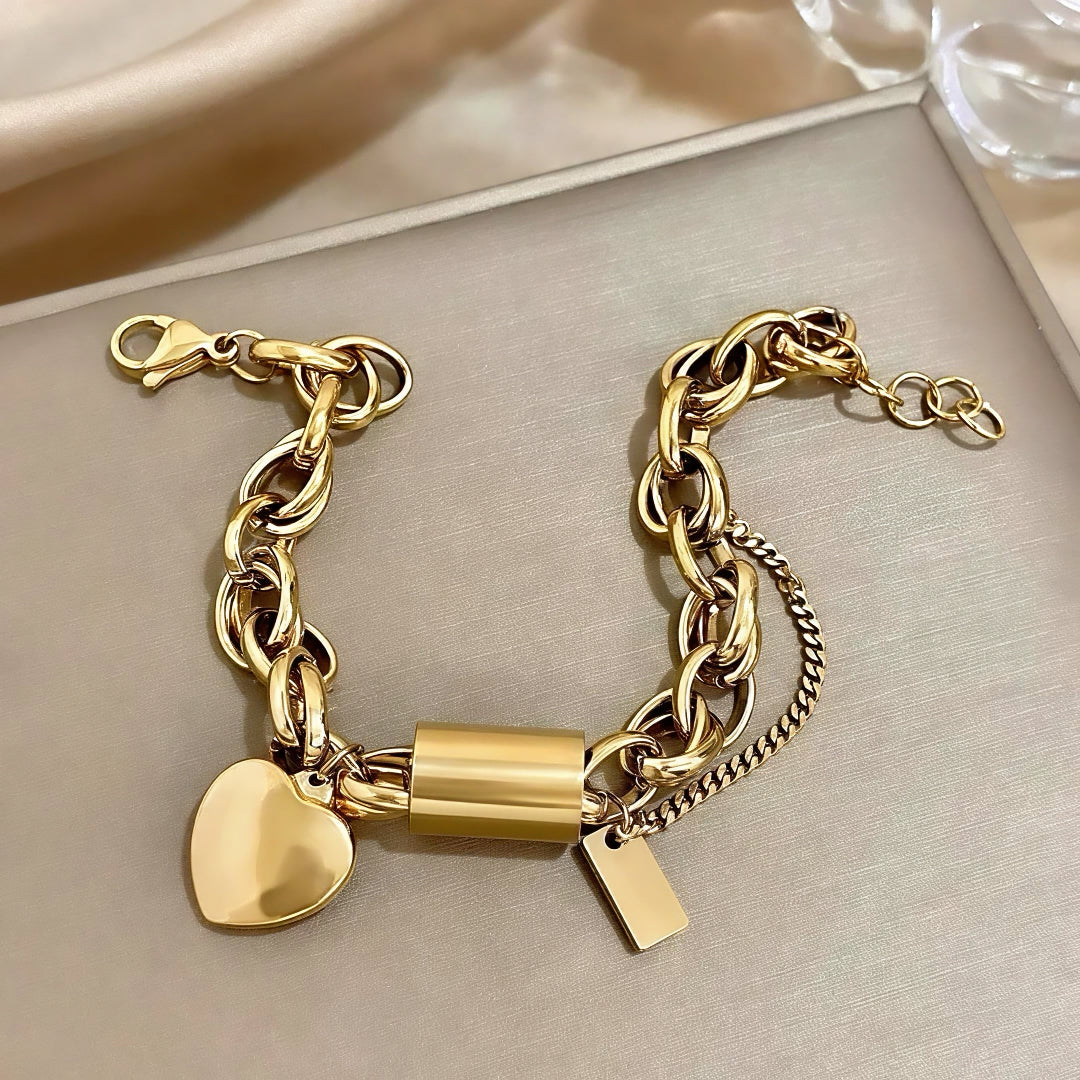Thick Chain Heart Detailed Bracelet